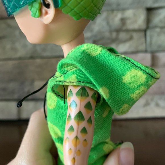 Monster High Deuce Gorgon Scaris City of Frights 2012 Retired Doll - Picture 9 of 10